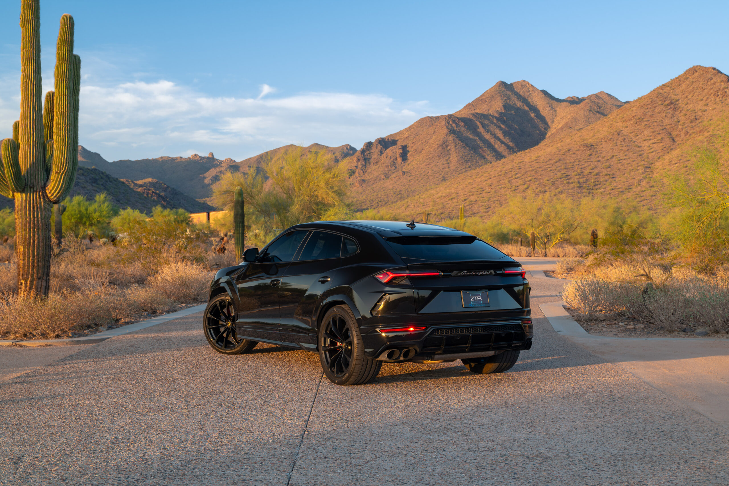 ZTR Urus Ext-12