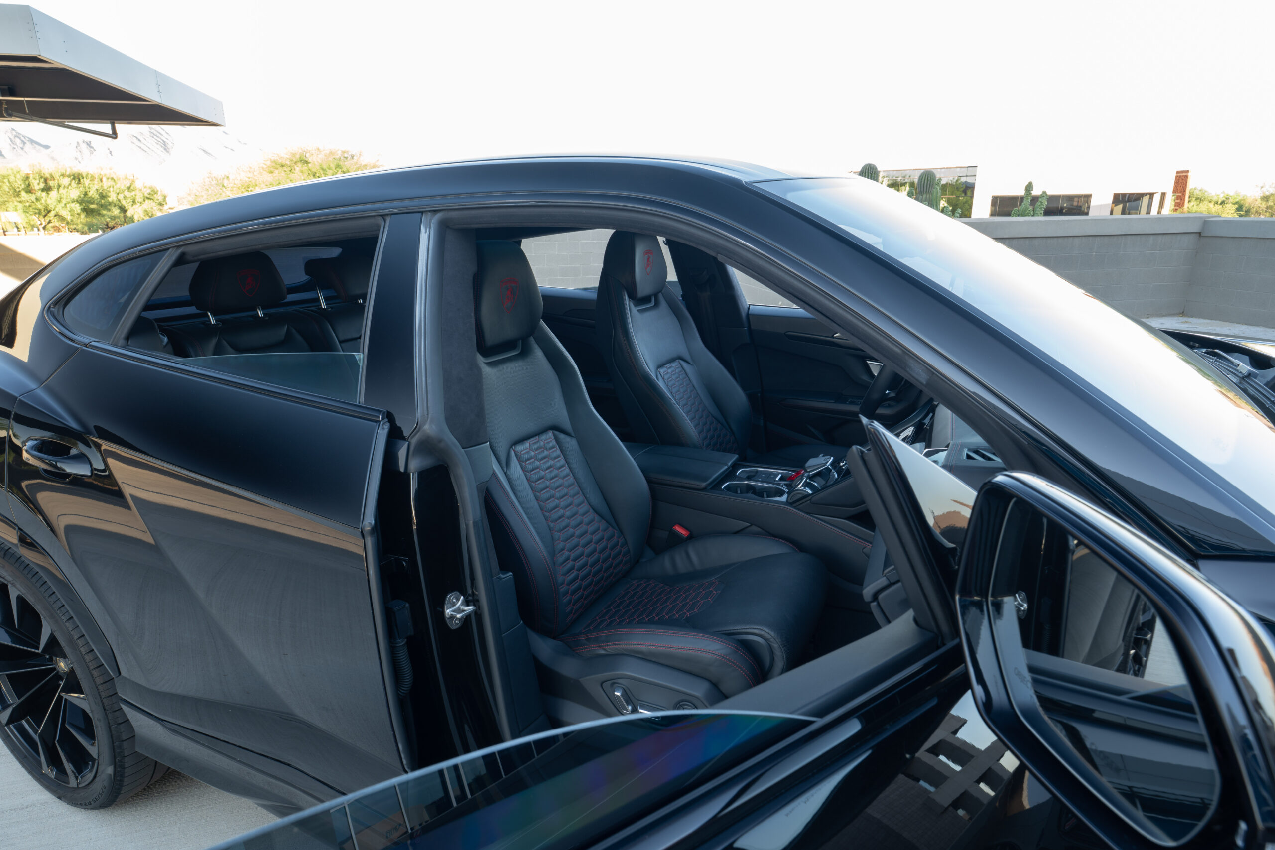 ZTR Urus Int-11