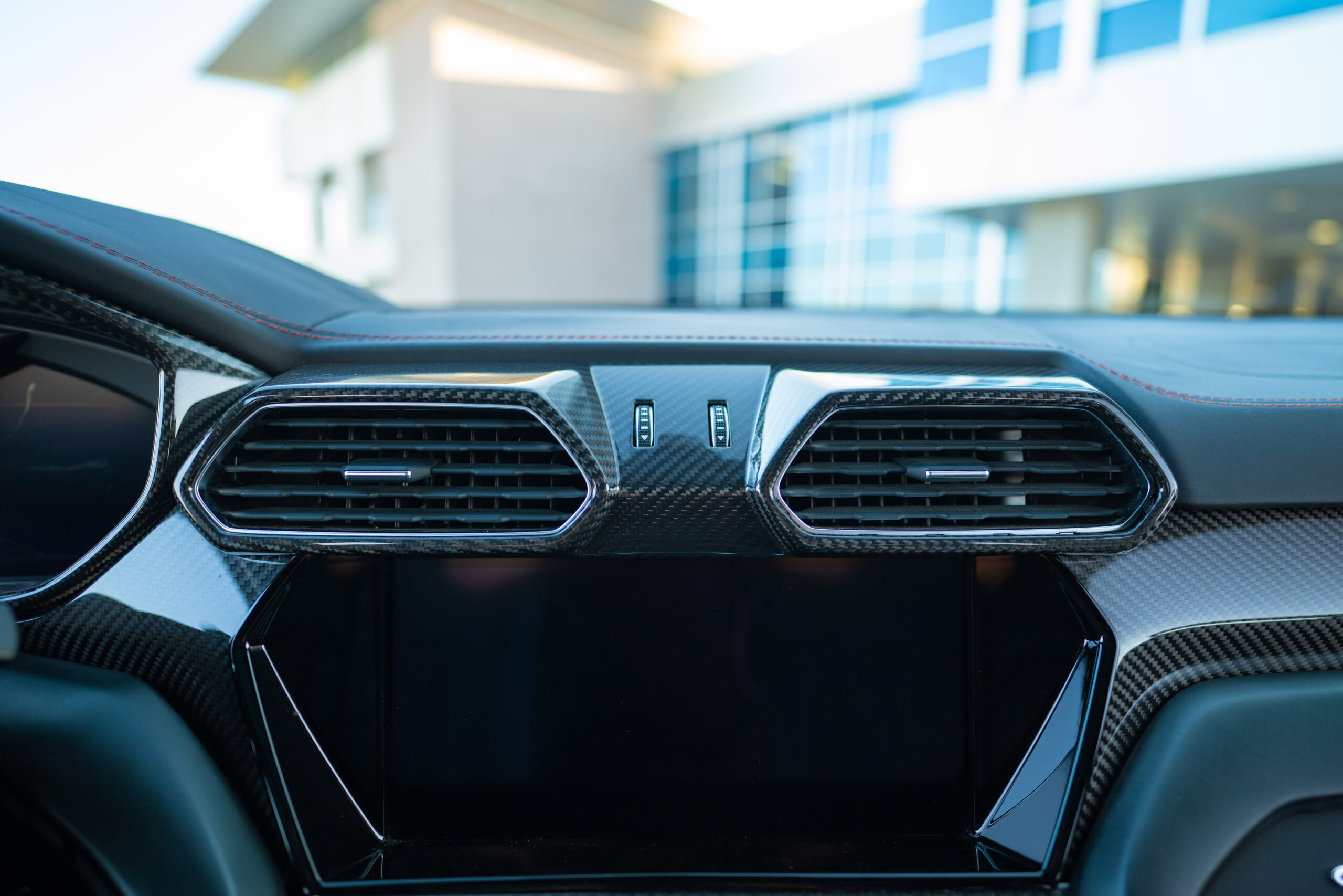 ZTR Urus Int-15