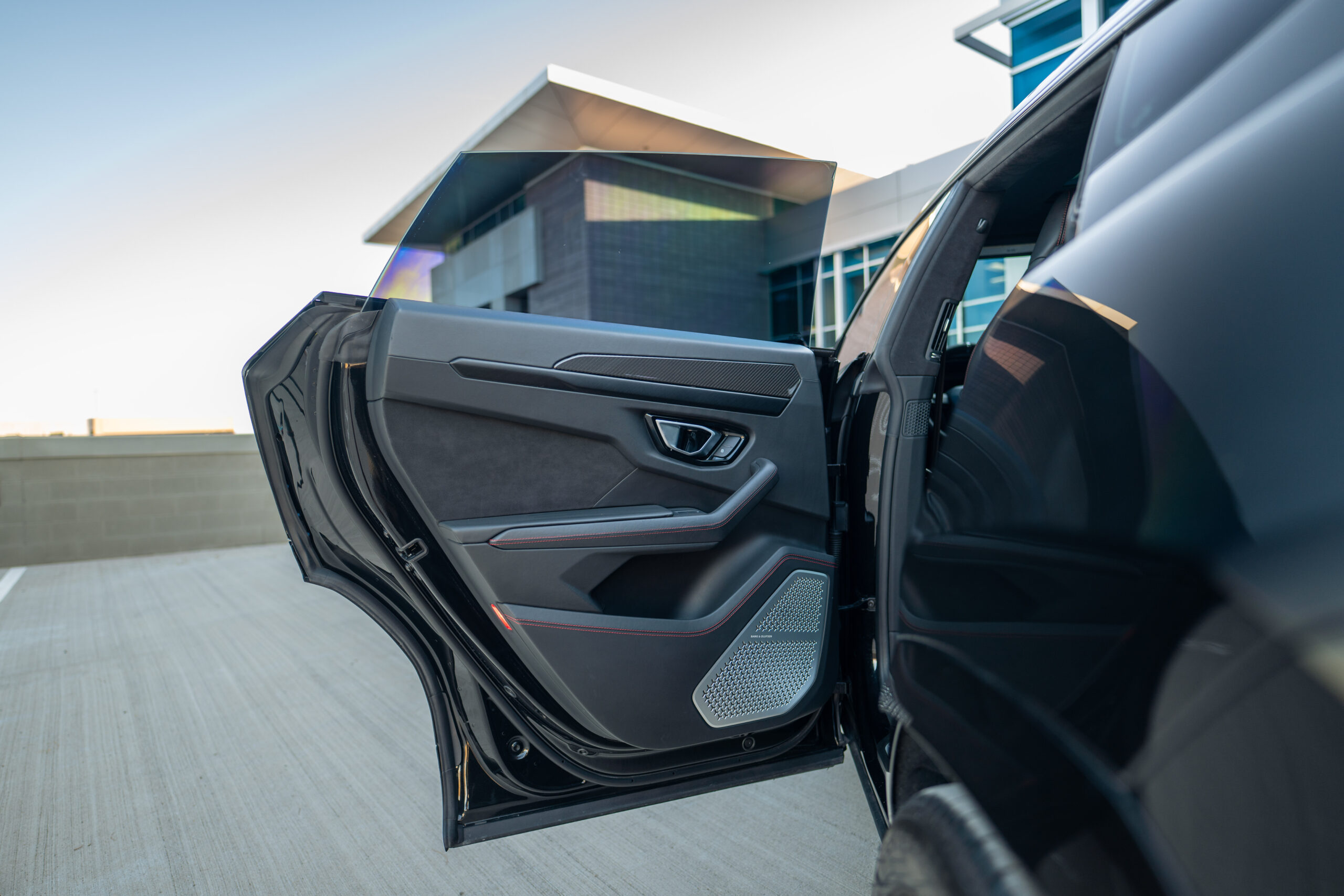 ZTR Urus Int-20