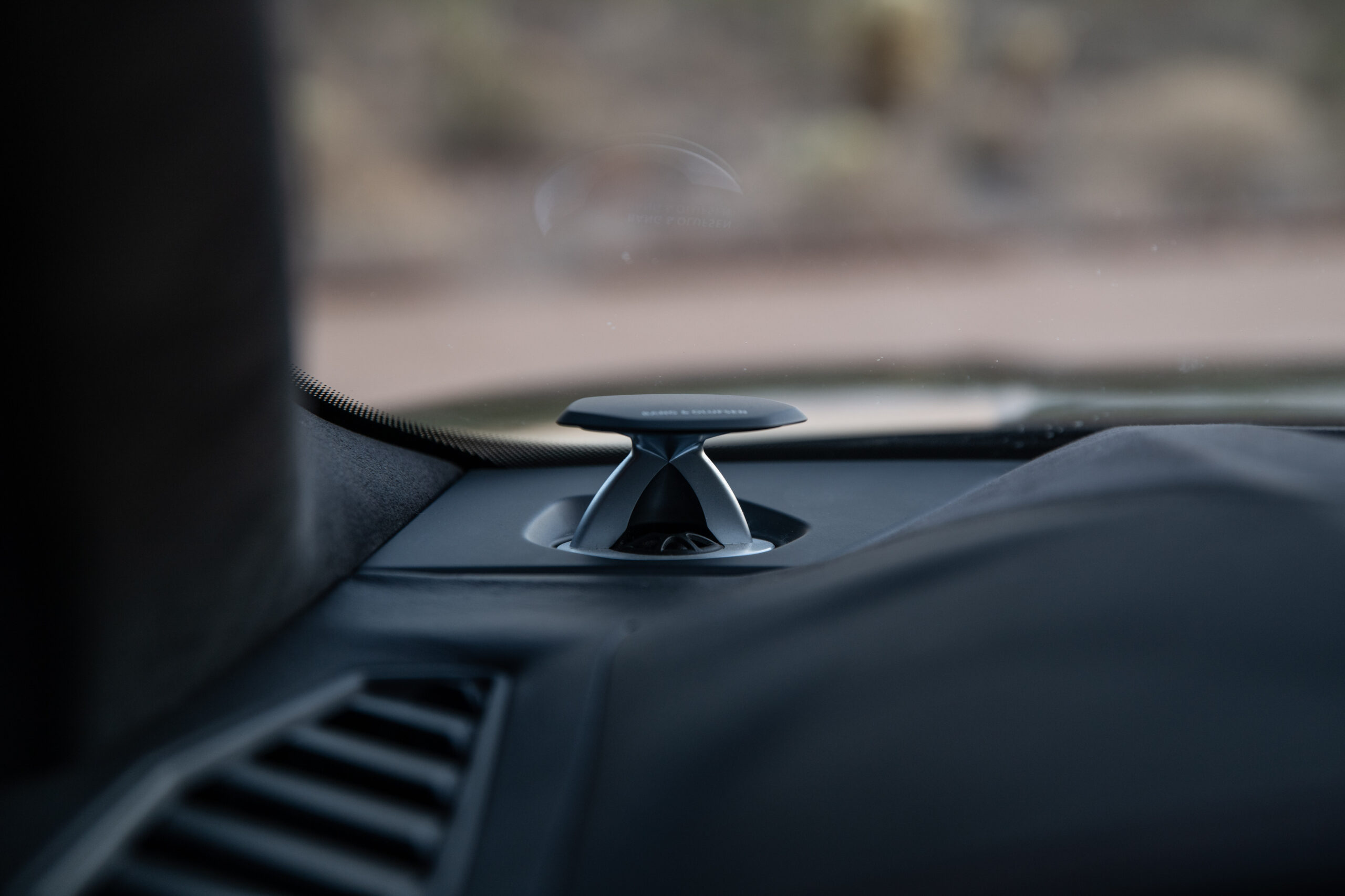 ZTR Urus Int-24
